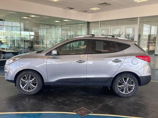 Graphite Gray Metallic 2015 Hyundai TUCSON SE