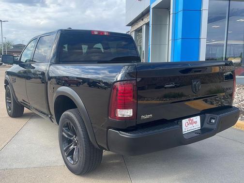 Diamond Black Crystal Pearlcoat 2024 RAM 1500 Classic Warlock Crew Cab 4x4 5'7' Box