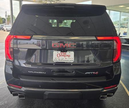 2026 GMC Yukon 4WD AT4