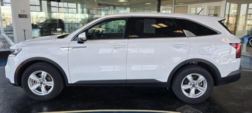 2023 Kia Sorento LX