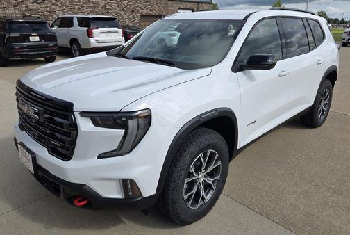 2026 GMC Acadia AWD AT4