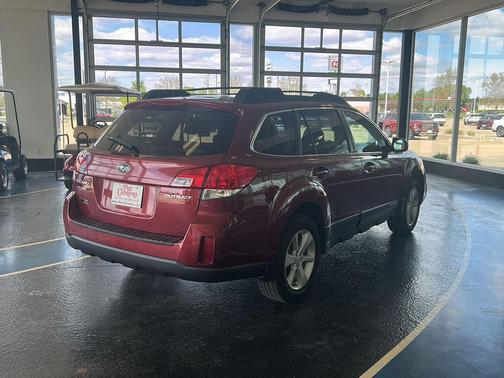 Venetian Red Pearl 2013 Subaru Outback 2.5i Premium