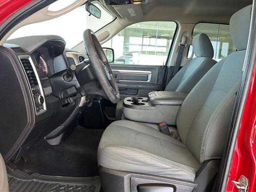 Flame Red Clearcoat 2018 RAM 1500 SLT