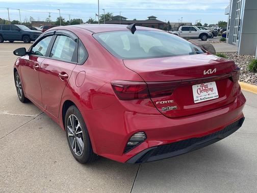 Currant Red 2024 Kia Forte LXS