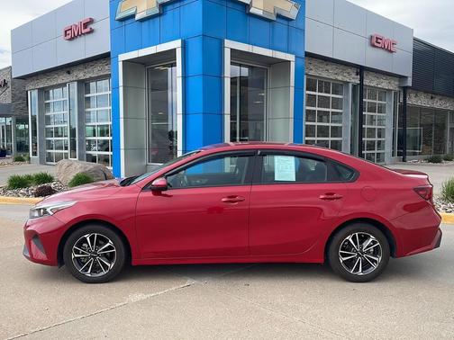 Currant Red 2024 Kia Forte LXS