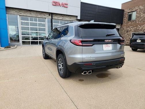 2026 GMC Acadia AWD AT4