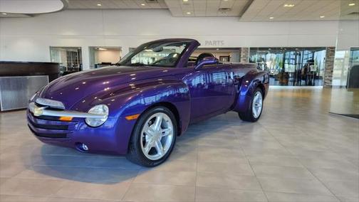 2004 Chevrolet SSR Base