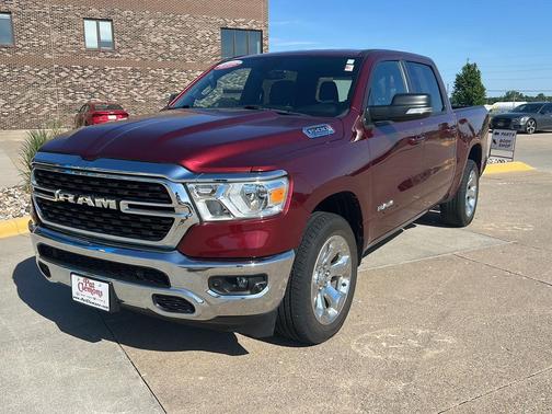 Delmonico Red Pearlcoat 2022 RAM 1500 Big Horn/Lone Star