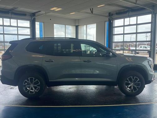 2026 GMC Acadia AT4 AWD