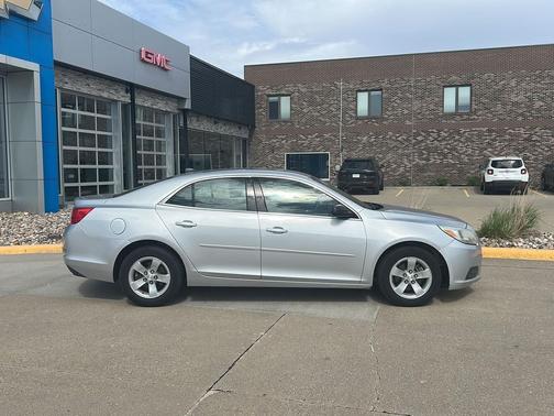 Silver Ice Metallic 2013 Chevrolet Malibu 1LS