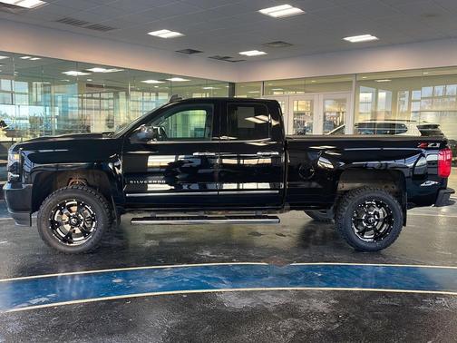 2023 GMC Sierra 2500 AT4