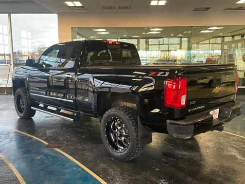 2023 GMC Sierra 2500 AT4