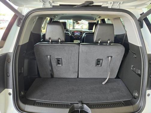 2023 GMC Acadia AWD AT4
