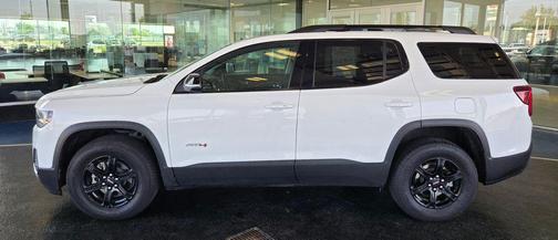 2023 GMC Acadia AWD AT4