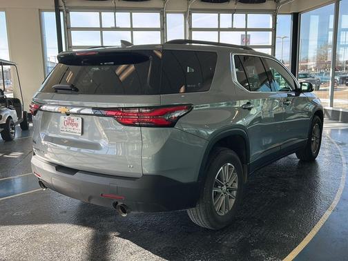 2024 Chevrolet Traverse LT Leather