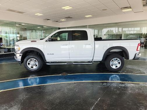 2021 RAM 2500 Big Horn Crew Cab 4x4 6'4' Box