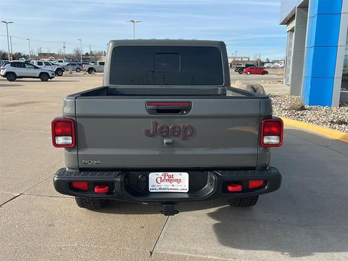 Sting-Gray Clearcoat 2023 Jeep Gladiator Rubicon