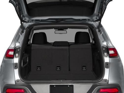 Granite Crystal Metallic Clearcoat 2016 Jeep Cherokee Altitude