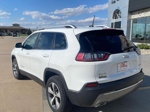 Bright White Clearcoat 2021 Jeep Cherokee Limited