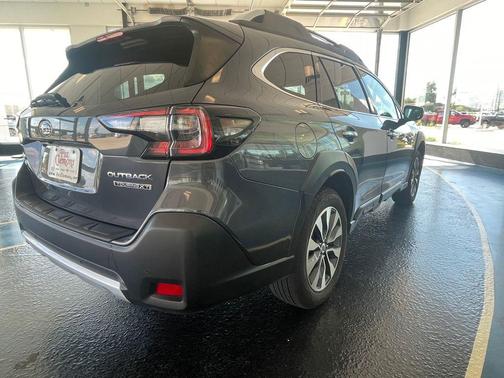 2023 Subaru Outback Touring XT