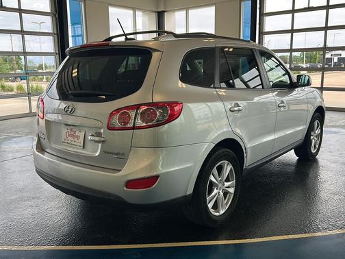 Moonstone Silver 2011 Hyundai SANTA FE Limited