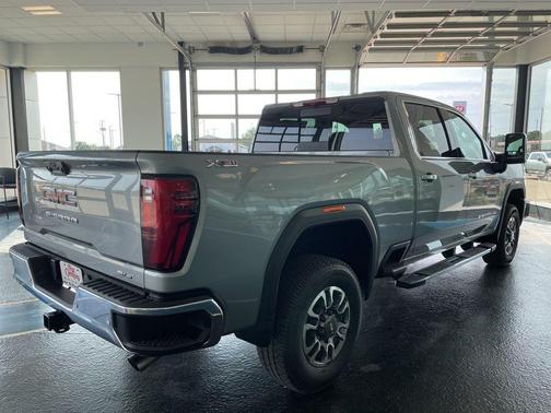 2026 GMC Sierra 2500 SLT