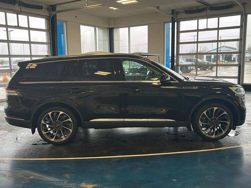 2023 Lincoln Aviator Reserve AWD
