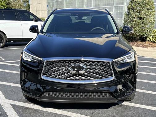 2023 INFINITI QX50 LUXE