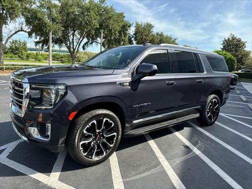 2023 GMC Yukon XL SLT