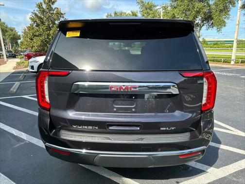 2023 GMC Yukon XL SLT