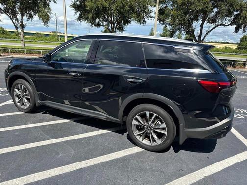 2025 INFINITI QX60 Luxe