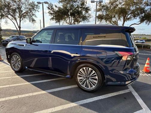 2025 INFINITI QX80 Luxe