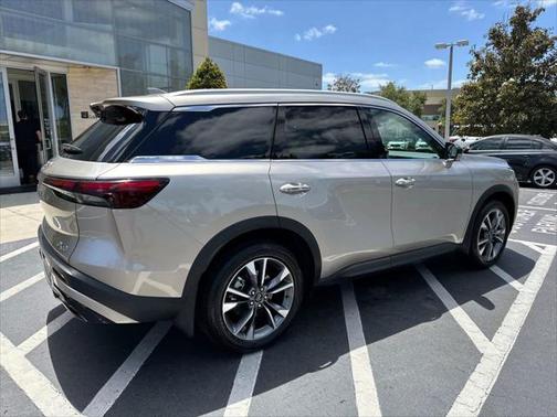 2024 INFINITI QX60 Luxe