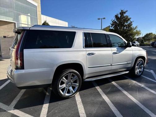 2019 Cadillac Escalade ESV Premium Luxury