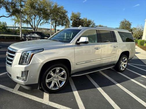 2019 Cadillac Escalade ESV Premium Luxury