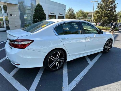 2017 Honda Accord Sport SE