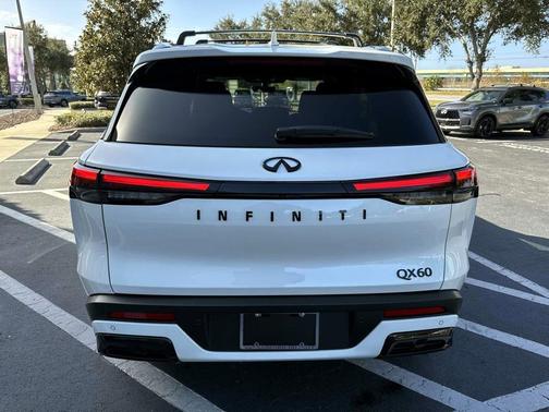 2025 INFINITI QX60 Luxe