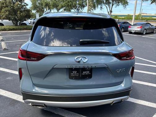 2022 INFINITI QX50 LUXE