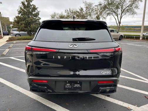 2025 INFINITI QX60 Pure