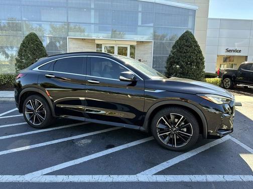 2023 INFINITI QX55 LUXE