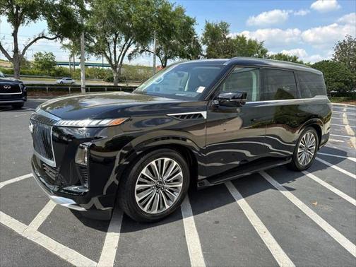 2025 INFINITI QX80 Luxe