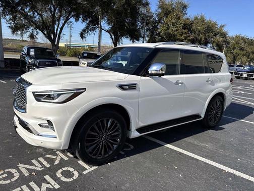 2024 INFINITI QX80 SENSORY AWD