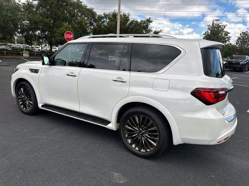 2024 INFINITI QX80 SENSORY
