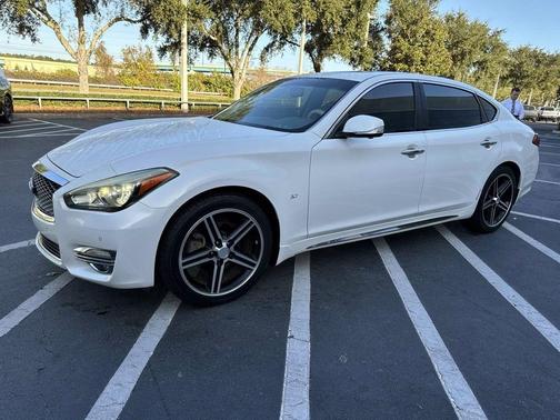 2015 INFINITI Q70L 3.7