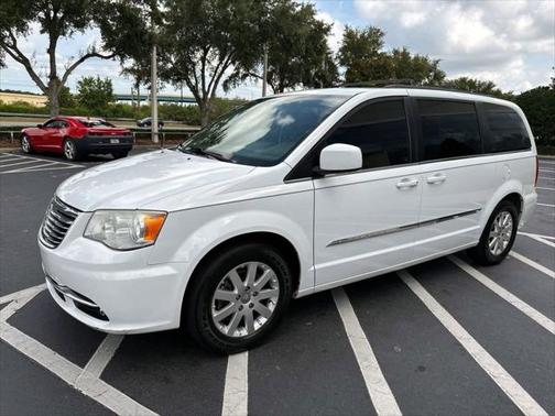 2014 Chrysler Town & Country Touring