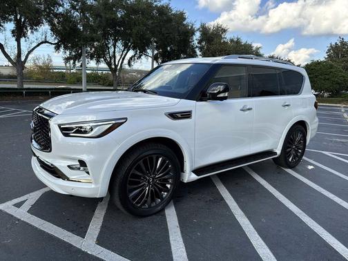 2024 INFINITI QX80 SENSORY AWD