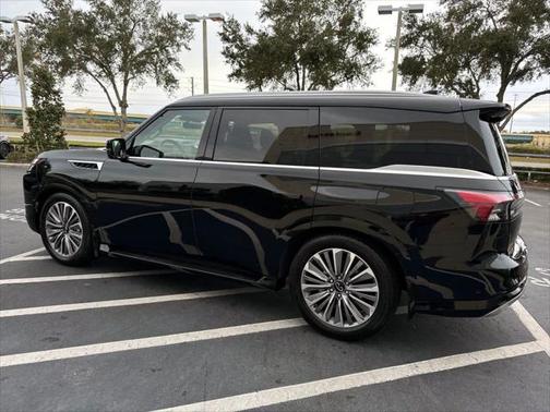 2025 INFINITI QX80 Luxe