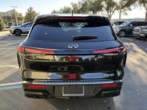 2024 INFINITI QX60 Pure