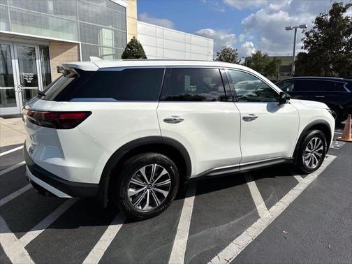 2023 INFINITI QX60 Pure