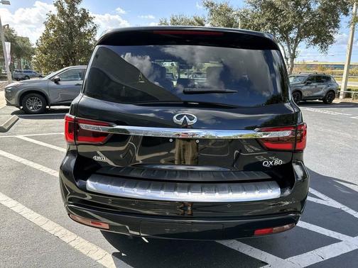 2023 INFINITI QX80 SENSORY AWD